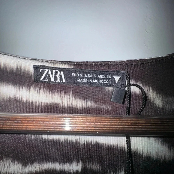 Zara Zebra Print long sleeve V-Neck Mini Dress size small NWT - Picture 4 of 7